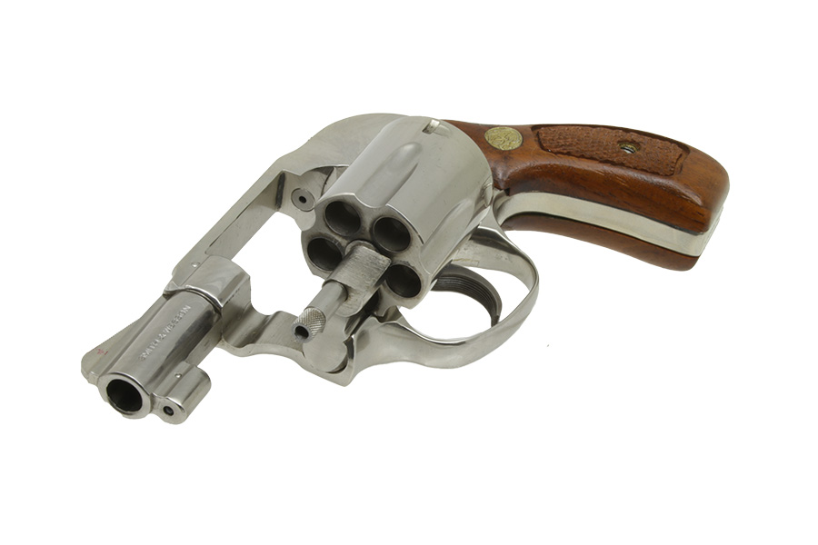 Smith & Wesson Model 38 Airweight Revolver, 38 Special, 2